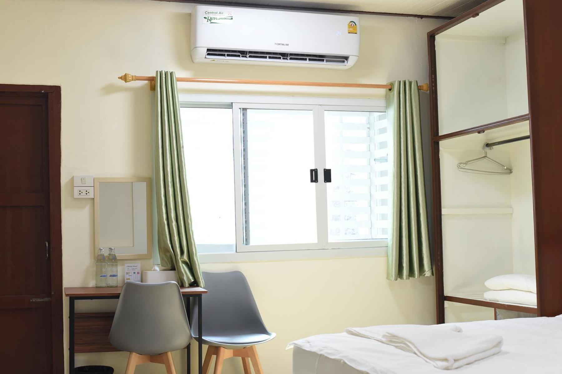 Chaiwat Hostel Bangkok Eksteriør billede
