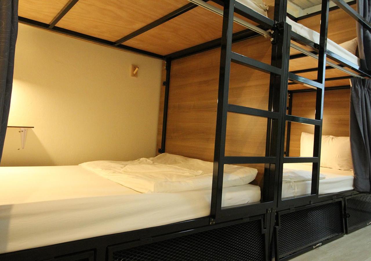 Chaiwat Hostel Bangkok Eksteriør billede