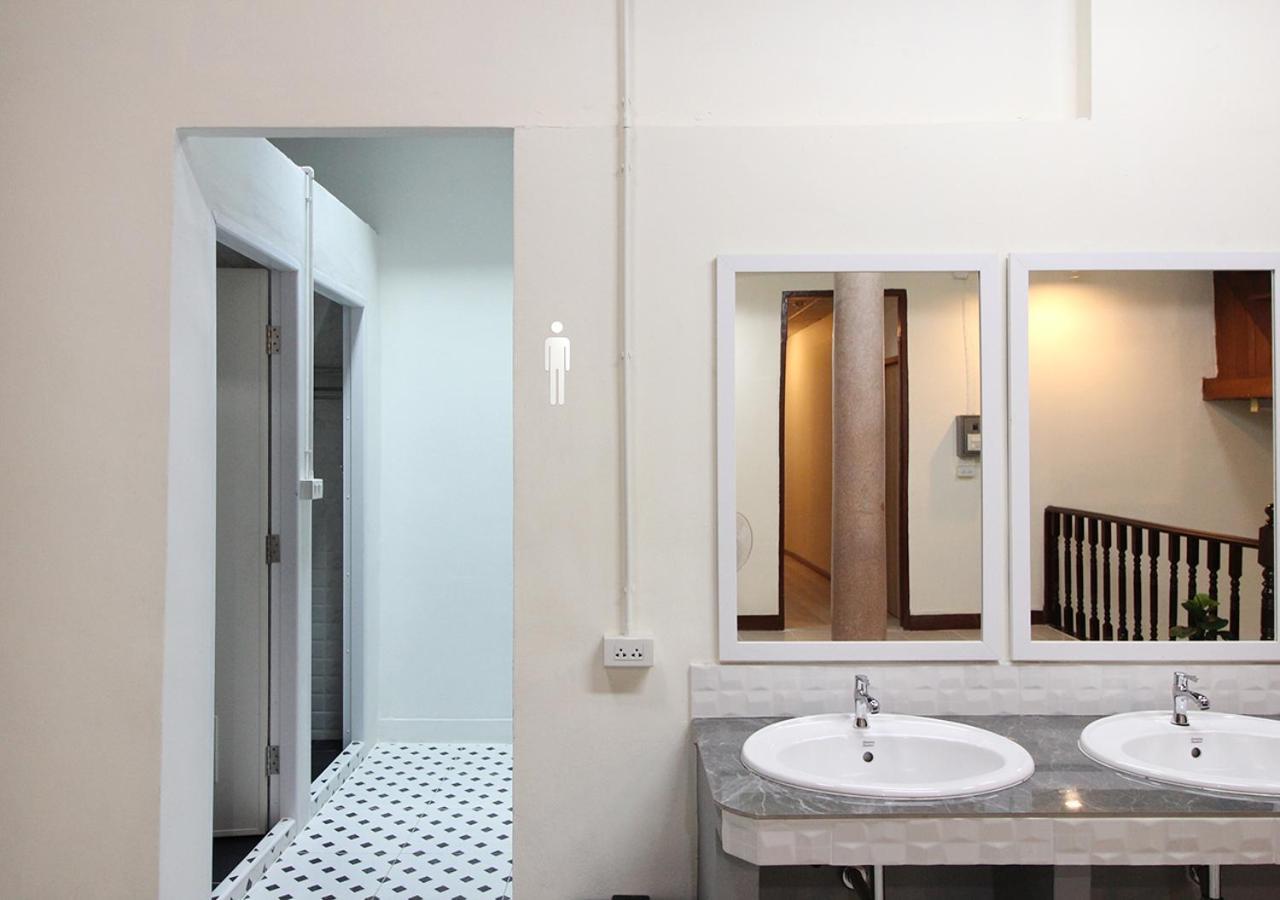 Chaiwat Hostel Bangkok Eksteriør billede