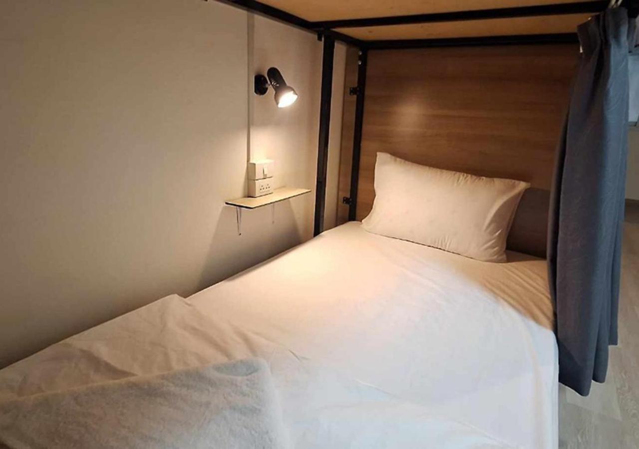Chaiwat Hostel Bangkok Eksteriør billede
