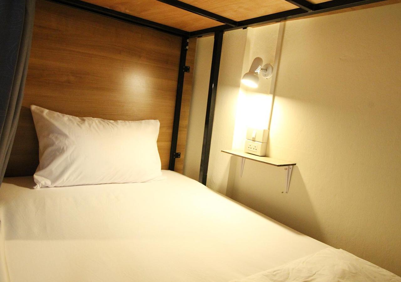 Chaiwat Hostel Bangkok Eksteriør billede