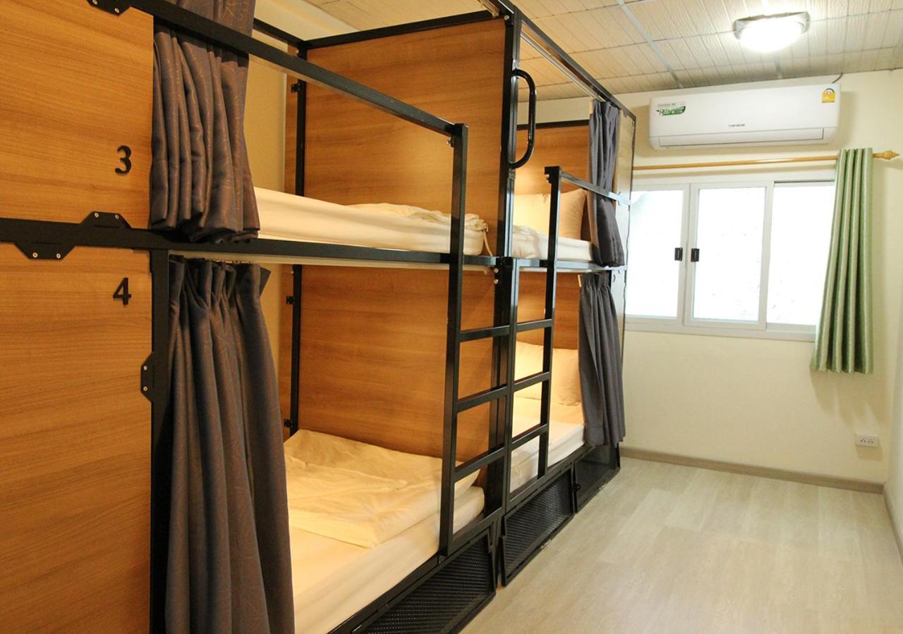 Chaiwat Hostel Bangkok Eksteriør billede