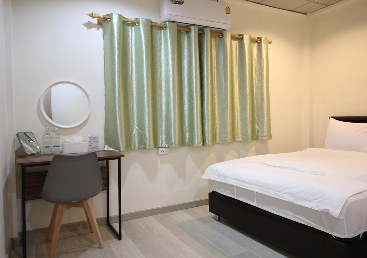 Chaiwat Hostel Bangkok Eksteriør billede