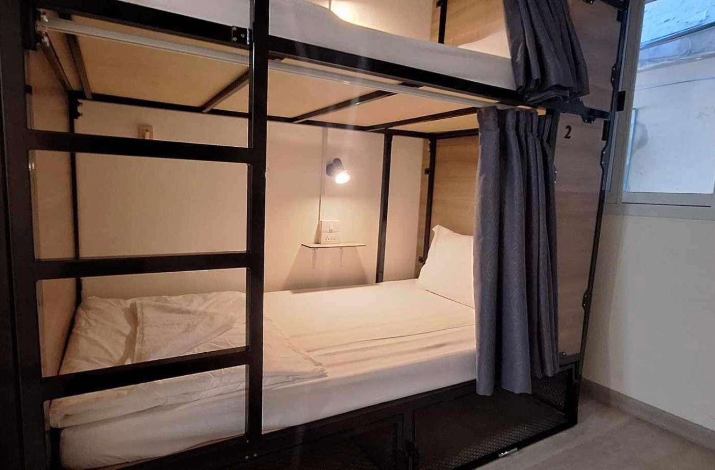 Chaiwat Hostel Bangkok Eksteriør billede